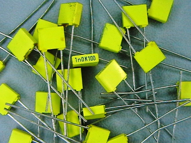 1nf/100V,  K,  MPT111 capacitor полиестерен