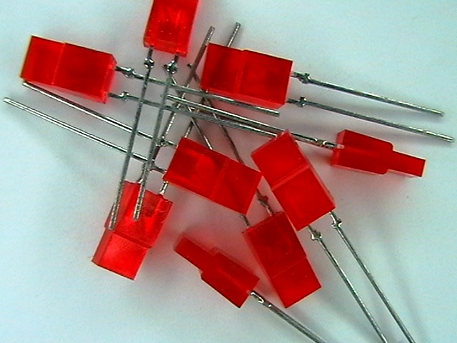 LED червен 2х5mm VQA18