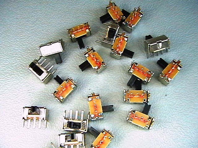 превключвател mini  3pin. on-off,  Japan, YT1998Y