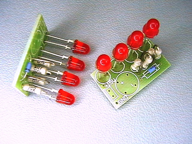 волтмер с мигащ LED диоди, от 10V до 15V,PEPINAKIT
