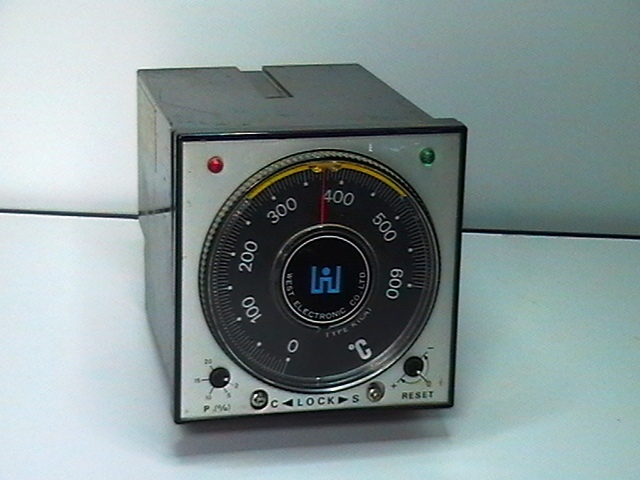 термо контролер D10-05004ST