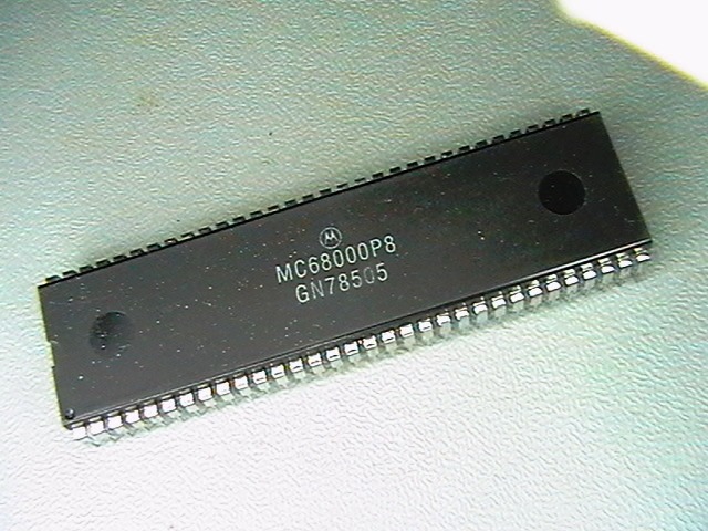 MC68000P8   Motorola