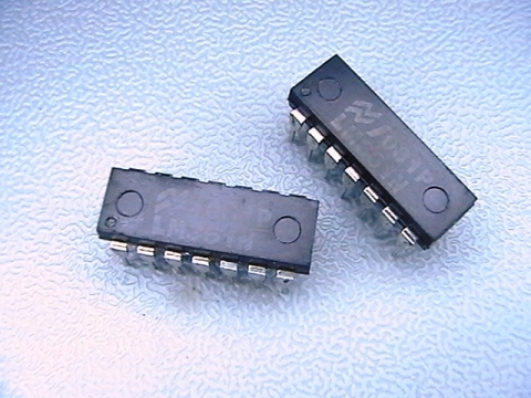 LM311N   14 pin