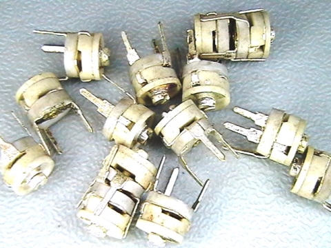 кон.променлив 3/25pf capacitor