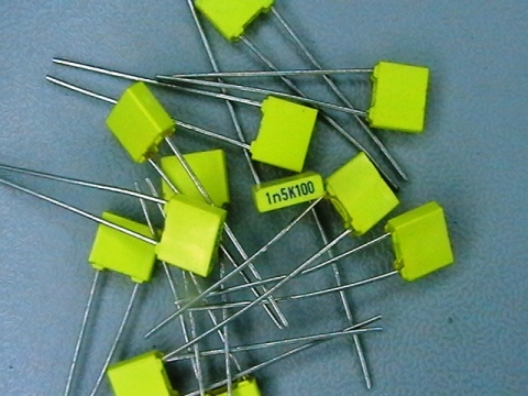 1.5nf/100V,  K,  MPT111 capacitor полиестерен