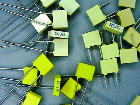 2.2nf/63V,  J,  MPT111 capacitor полиестерен