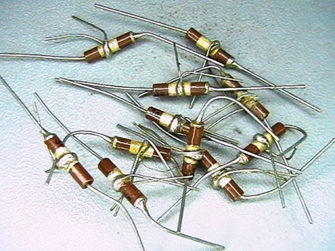 2.7nf/50V,  K,  ceramic capacitor