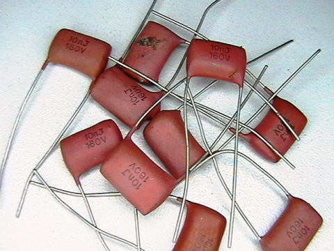 10nf/160V, J, capacitor  MPT-221