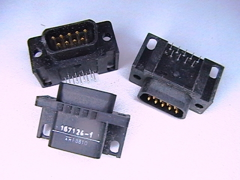 канон 9 pin мъжки 90+ AMP  PCB
