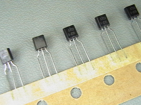 A733   pnp  Epitaxial Silicon Transistor