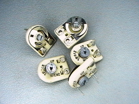 2kom   тример керамичен / trimmer resistors  TP012