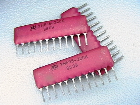 220kom   резисторна сборка 6 бр.х1  3HP15
